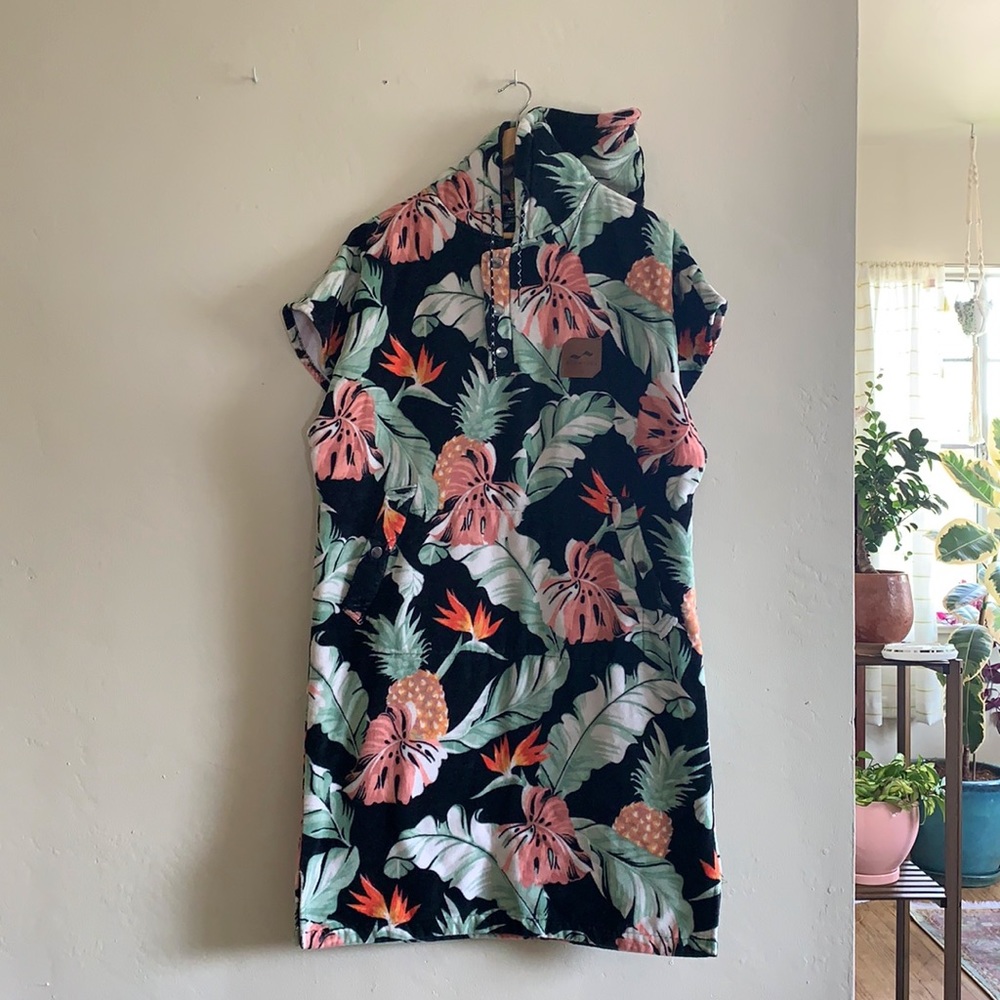 Slowtide The Digs changing poncho